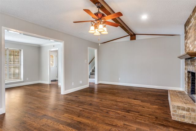 411 Washington Drive, Arlington, TX 76011