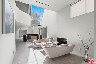 11925 Goshen Avenue 3, Los Angeles, CA 90049