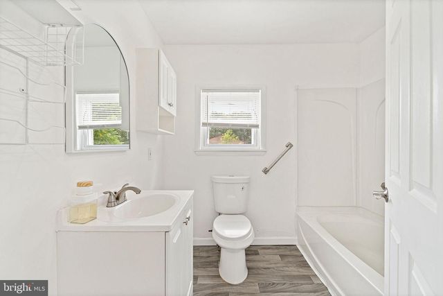 5 SICKLERVILLE RD, Sicklerville, NJ 08081