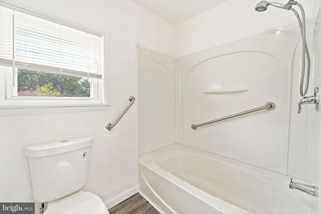 5 SICKLERVILLE RD, Sicklerville, NJ 08081