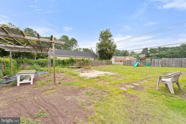 5 SICKLERVILLE RD, Sicklerville, NJ 08081