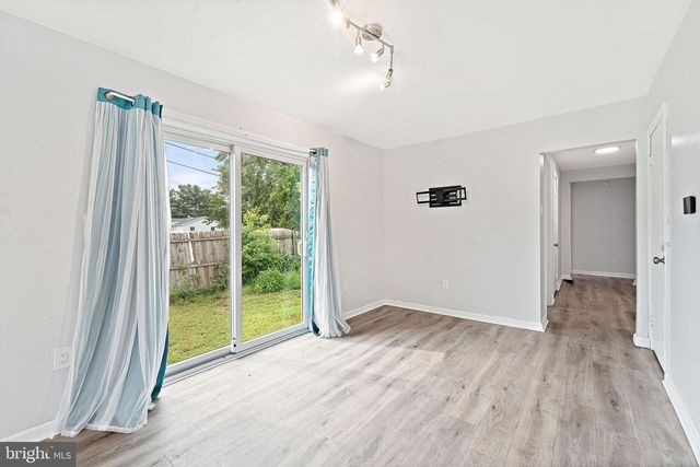 5 SICKLERVILLE RD, Sicklerville, NJ 08081