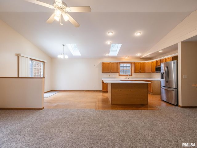 4306 CARROUSEL Lane, Peoria, IL 61615