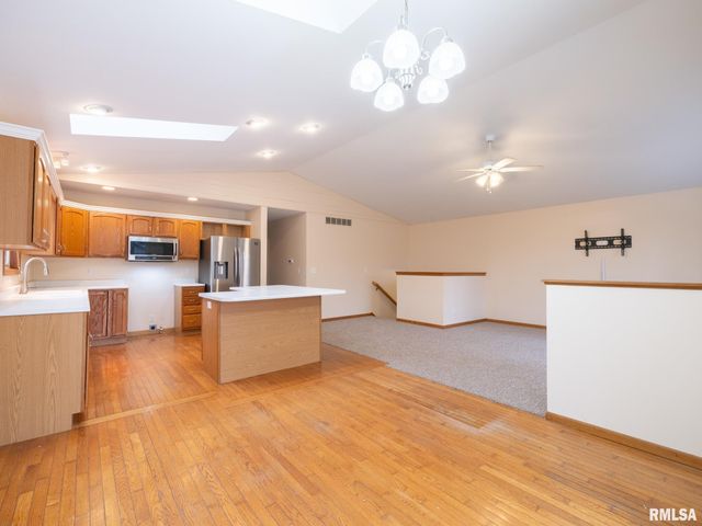 4306 CARROUSEL Lane, Peoria, IL 61615