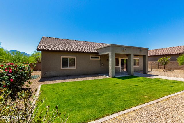 3591 E Northern Dancer Road, Tucson, AZ 85739