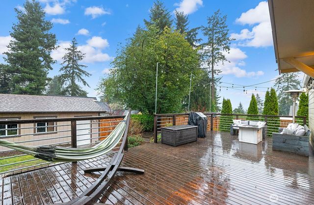 1516 NE 96th Street, Seattle, WA 98115