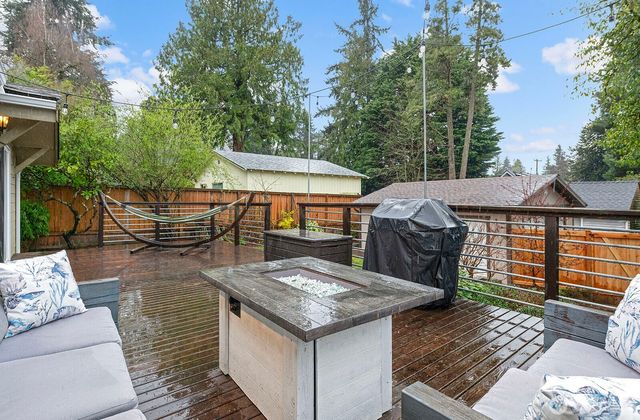 1516 NE 96th Street, Seattle, WA 98115