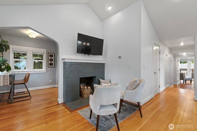 1516 NE 96th Street, Seattle, WA 98115