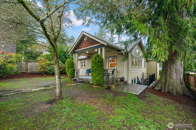 1516 NE 96th Street, Seattle, WA 98115