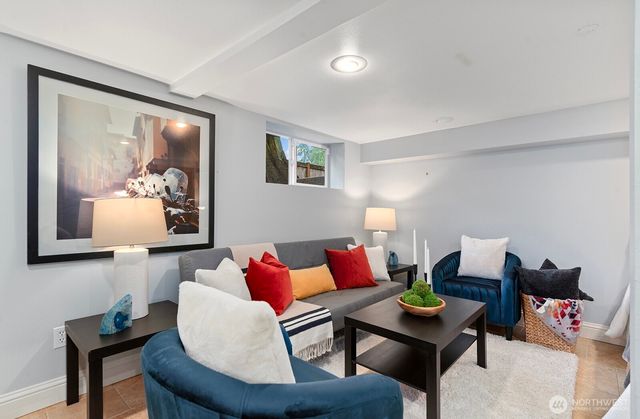 1516 NE 96th Street, Seattle, WA 98115