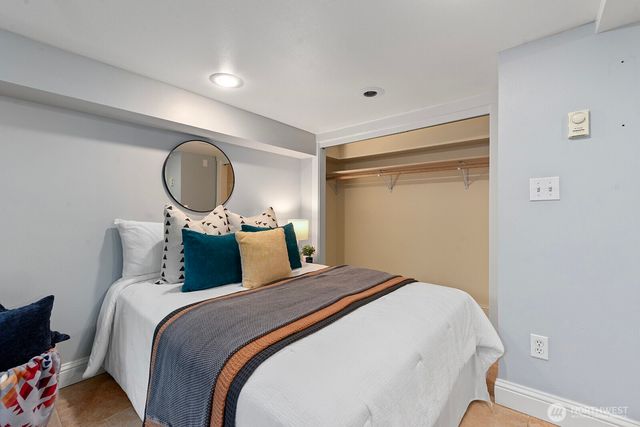 1516 NE 96th Street, Seattle, WA 98115