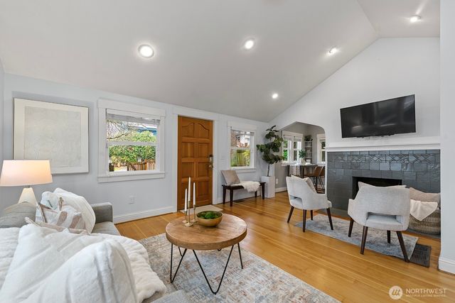 1516 NE 96th Street, Seattle, WA 98115