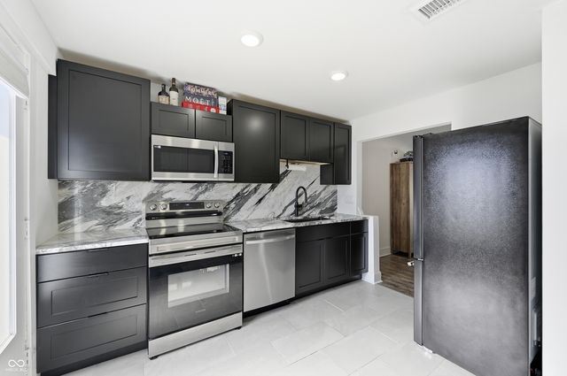 7476 Country Brook Drive, Indianapolis, IN 46260
