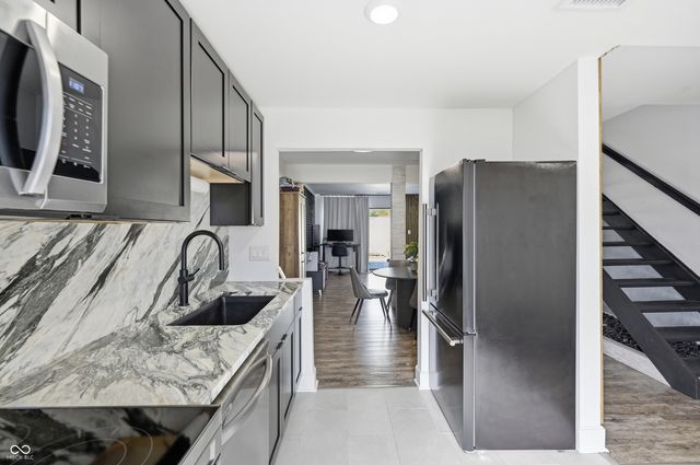 7476 Country Brook Drive, Indianapolis, IN 46260