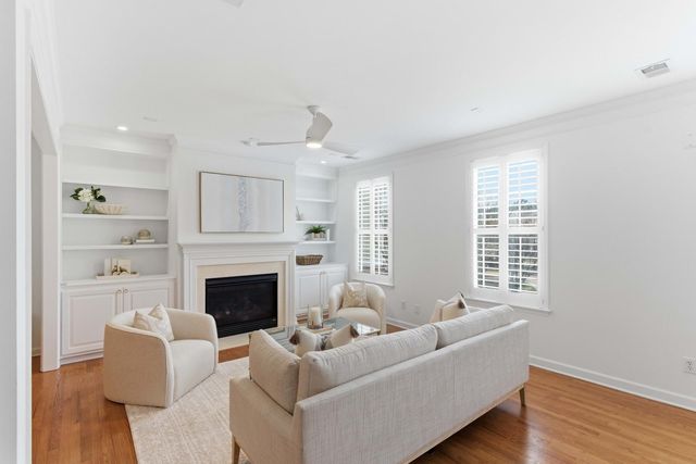 124 Palm Cove Way, Mount Pleasant, SC 29466