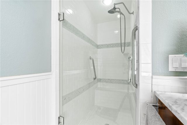 110 Bayshore Dr, Ingleside On The Bay, TX 78362