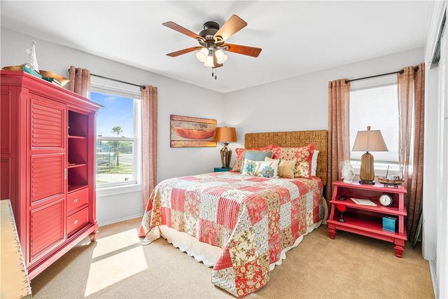 110 Bayshore Dr, Ingleside On The Bay, TX 78362