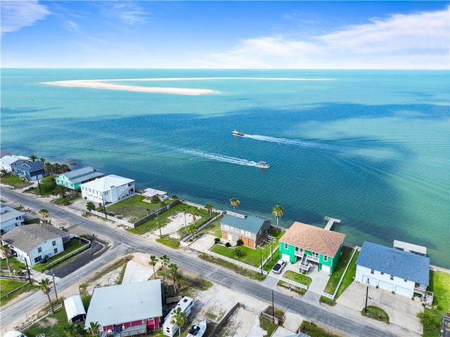 110 Bayshore Dr, Ingleside On The Bay, TX 78362