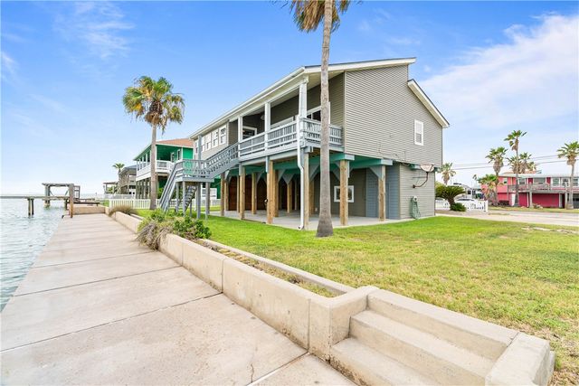 110 Bayshore Dr, Ingleside On The Bay, TX 78362