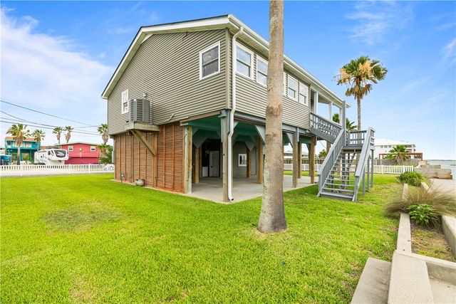 110 Bayshore Dr, Ingleside On The Bay, TX 78362