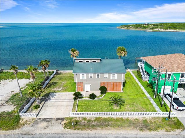 110 Bayshore Dr, Ingleside On The Bay, TX 78362