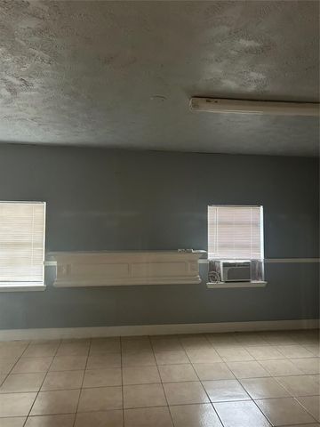 8411 Battleoak Drive, Houston, TX 77040