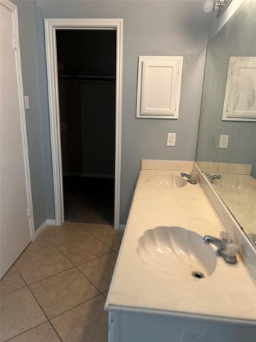 8411 Battleoak Drive, Houston, TX 77040