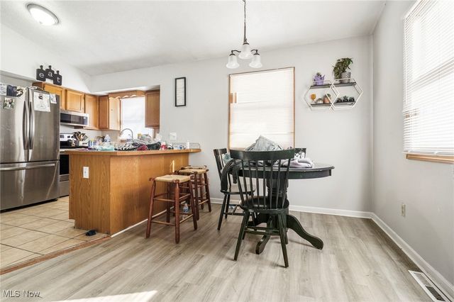 1250 1252 Main Street, Lakemore, OH 44312