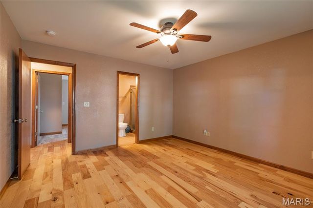 404 Washington Avenue, East Alton, IL 62024