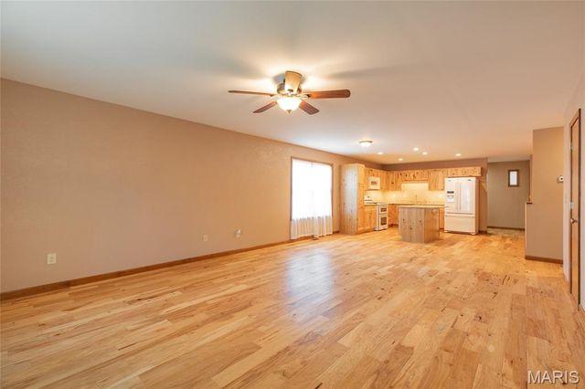 404 Washington Avenue, East Alton, IL 62024