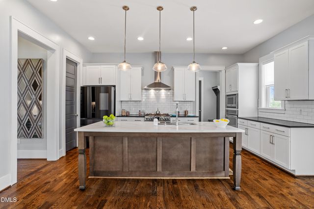 123 Larkin Lane, Chapel Hill, NC 27516