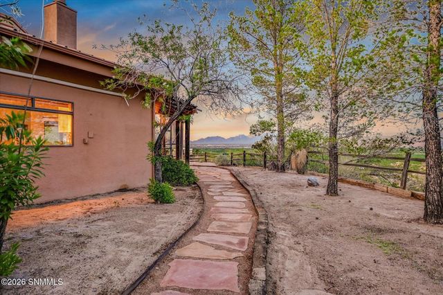 6290 Las Vistas Drive, Las Cruces, NM 88005