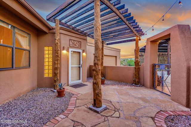 6290 Las Vistas Drive, Las Cruces, NM 88005