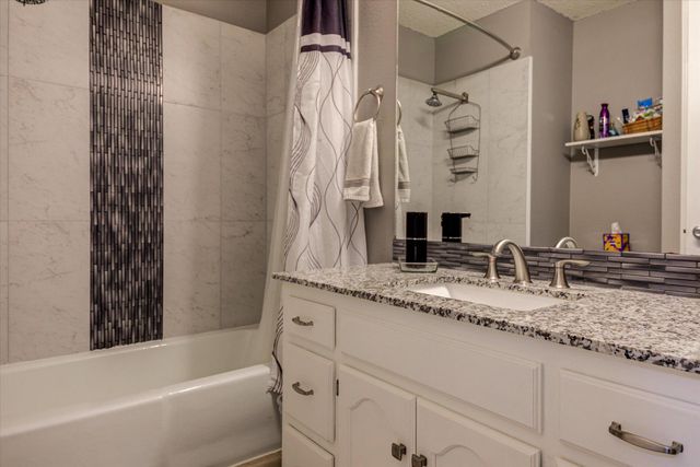 200 Harbor Cir CIR, Georgetown, TX 78633