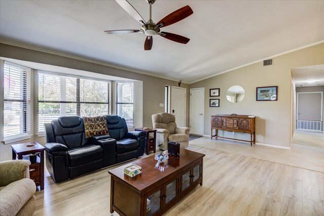 200 Harbor Cir CIR, Georgetown, TX 78633