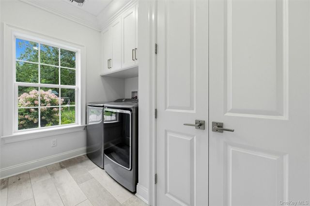 2 Jane Street, Miller Place, NY 11764