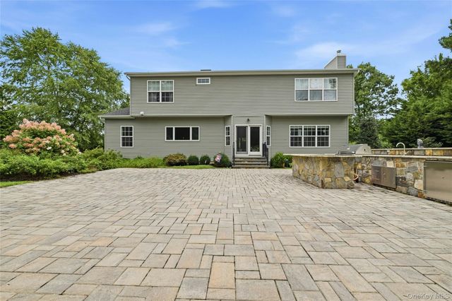 2 Jane Street, Miller Place, NY 11764