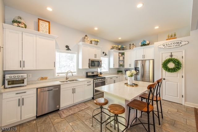 8 Lesko Ter, Ogdensburg Boro, NJ 07439