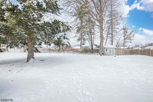 8 Lesko Ter, Ogdensburg Boro, NJ 07439