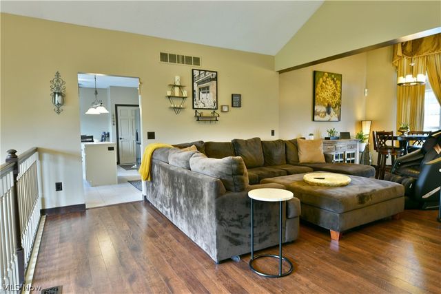 4850 Lynn Place NW, Warren, OH 44483