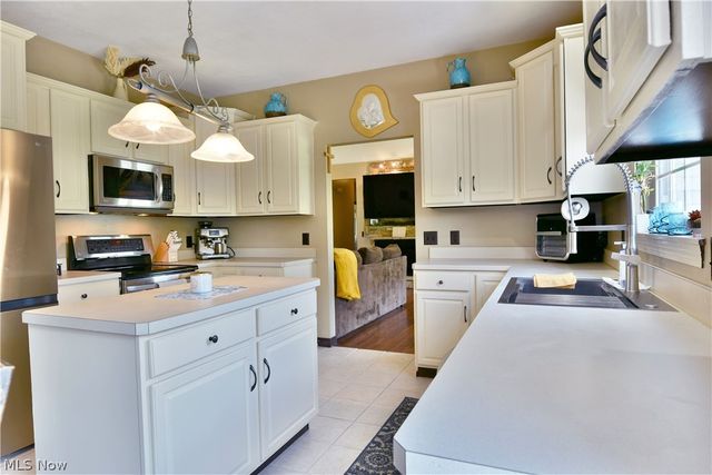 4850 Lynn Place NW, Warren, OH 44483