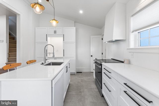 37 E PLEASANT ST, Philadelphia, PA 19119