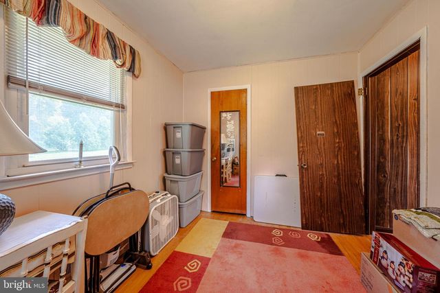 4352 RUTH RD, Emmaus, PA 18049
