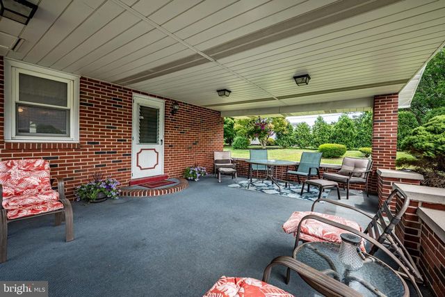 4352 RUTH RD, Emmaus, PA 18049