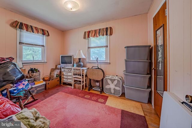 4352 RUTH RD, Emmaus, PA 18049