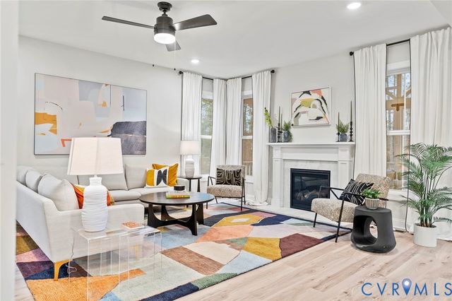 18318 Harvest View Ct, Moseley, VA 23120