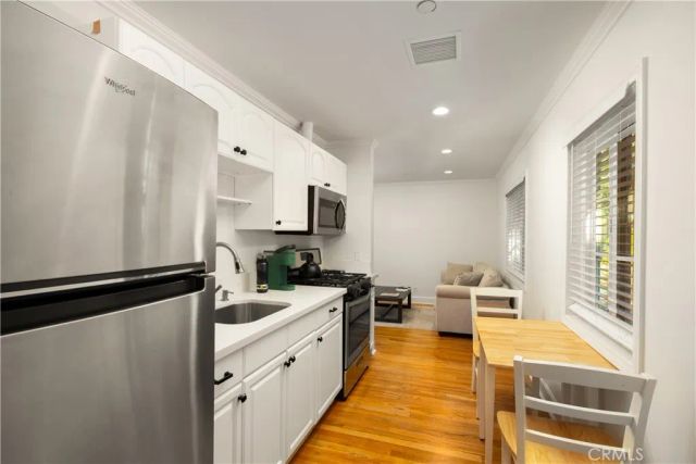 302 Highland Place, Monrovia, CA 91016