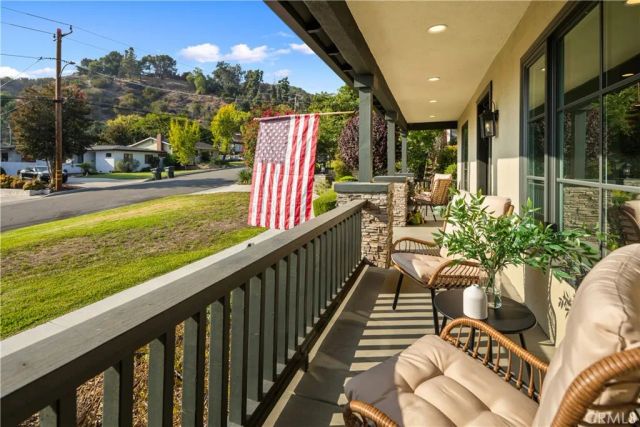 302 Highland Place, Monrovia, CA 91016