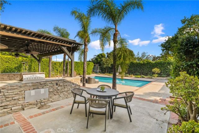 302 Highland Place, Monrovia, CA 91016