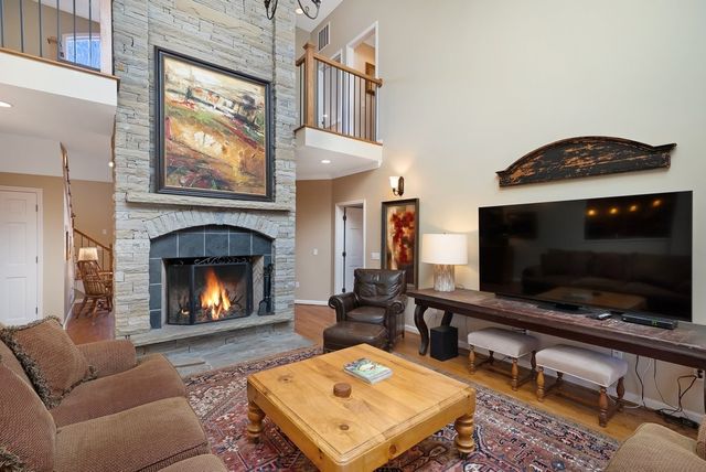 2046 Lakeshore Dr, Monteagle, TN 37356